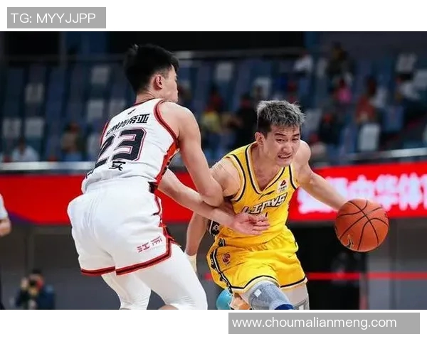 孙铭徽三度荣膺本土助攻王琼斯双拳出击得分助攻兼得